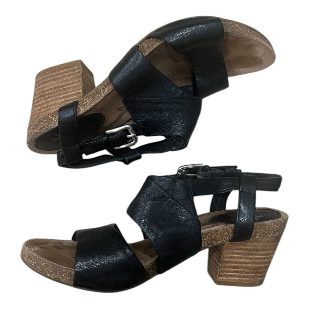 Sofft Black Leather Block Heel Melina Sandals 7.5